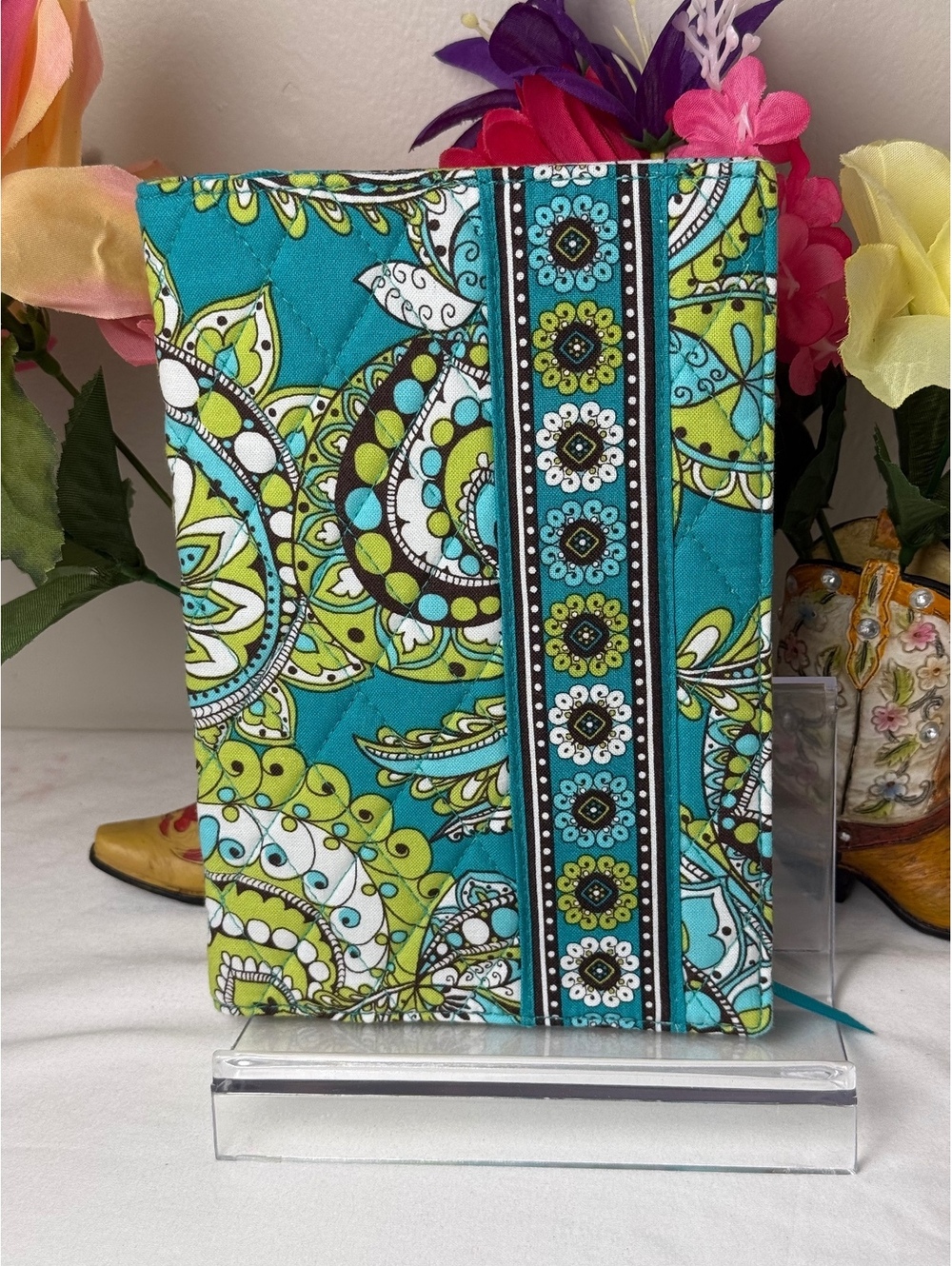 NWT Vera Bradley Peacock Paperback Book Cover – Retired Pattern – 8” X 5”